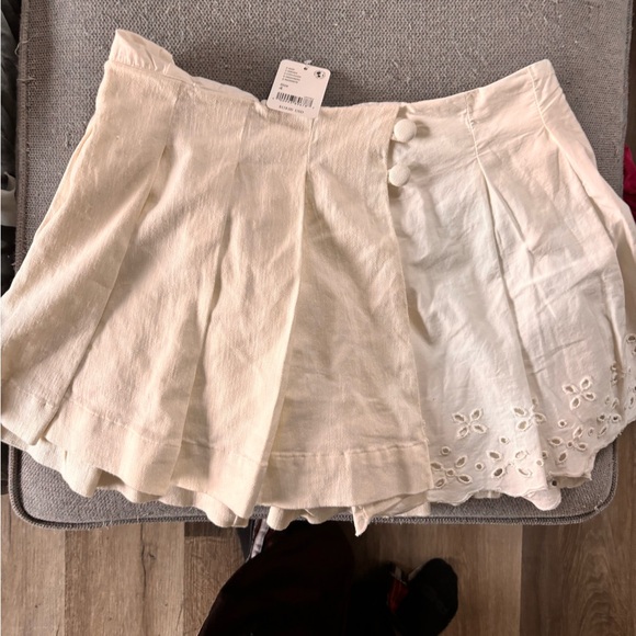 White Maeve skirt - Picture 3 of 4